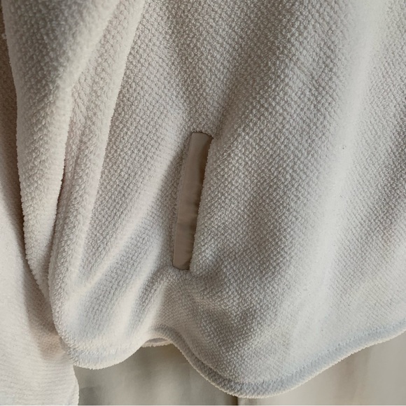 Fleece Pullover - Picture 5 of 8